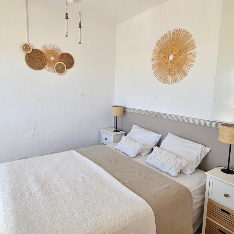 SEA VIEW PENTHOUSE studio ROMANA PLAYA Elviria Marbella - One-Bedroom Apartment - 17