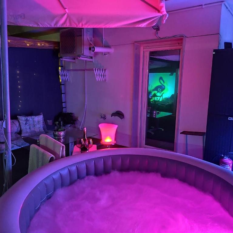 ÁTICO RILQUE, Apartamentos Independientes con Jacuzzi Privado y Terraza en Ronda - Apartamento Deluxe - 4