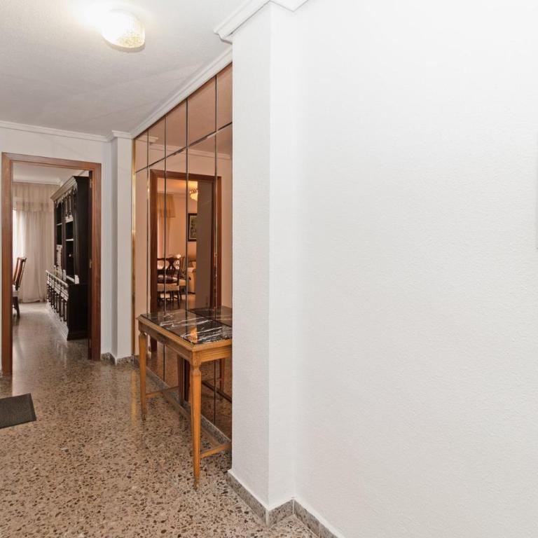 GuestReady - Lindo piso muy espacioso en Valencia - Apartment - 16