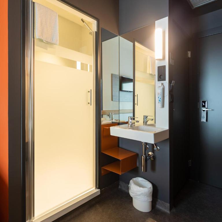 ibis budget Logroño Centro - Habitación Doble Estándar con terraza - 14
