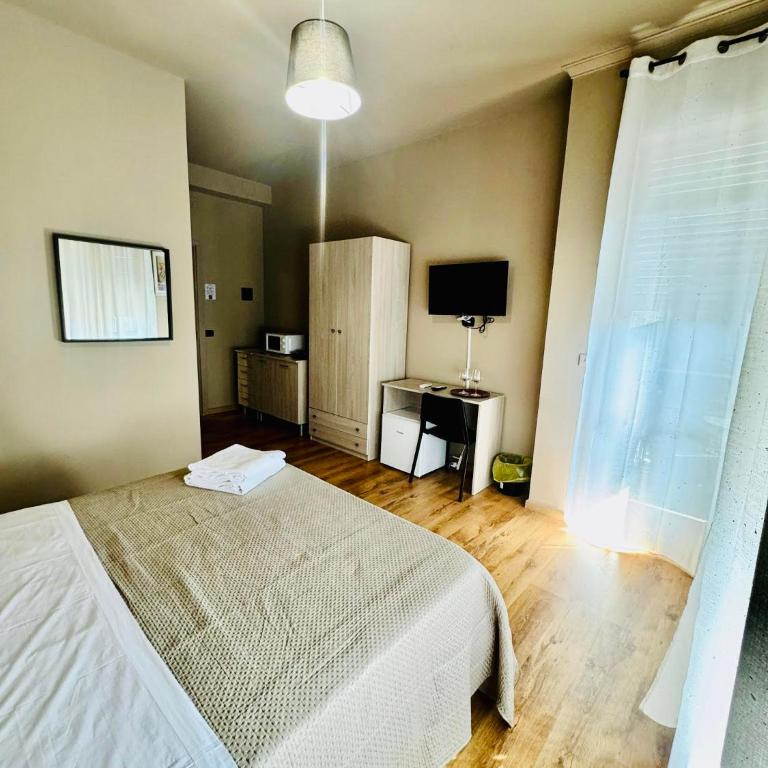 Catania Holiday Home - Double Room with Terrace - 2