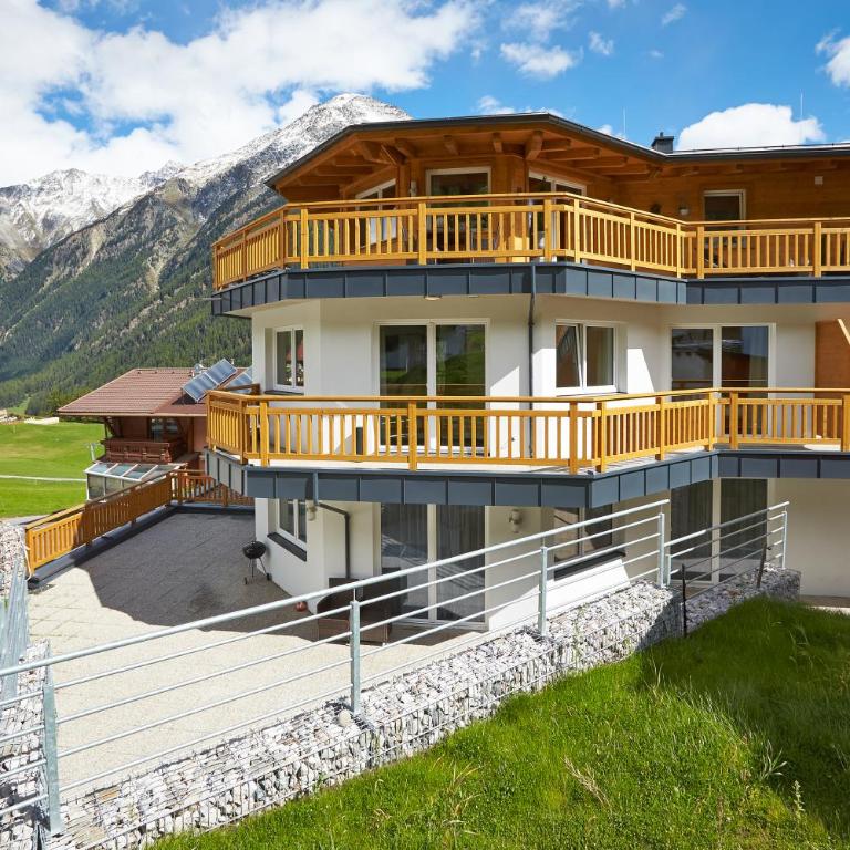 Alpendiamond Ski in & Bike Out apartments Top 200, 400 & penthouse 600 - Apartment mit Terrasse - 4