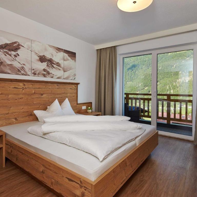 Alpendiamond Ski in & Bike Out apartments Top 200, 400 & penthouse 600 - Apartment mit 3 Schlafzimmern und Balkon - 3