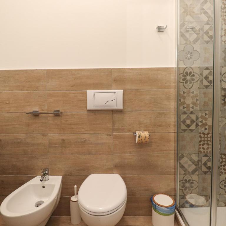 Re Di Rhome Guest House - Camera Matrimoniale Superior - 8