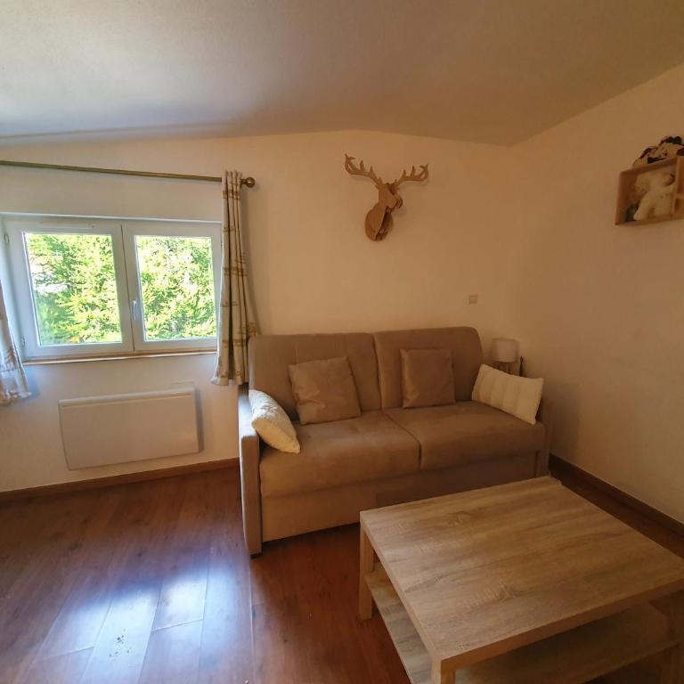 Appartement spacieux, bien situé - One-Bedroom Apartment - 4
