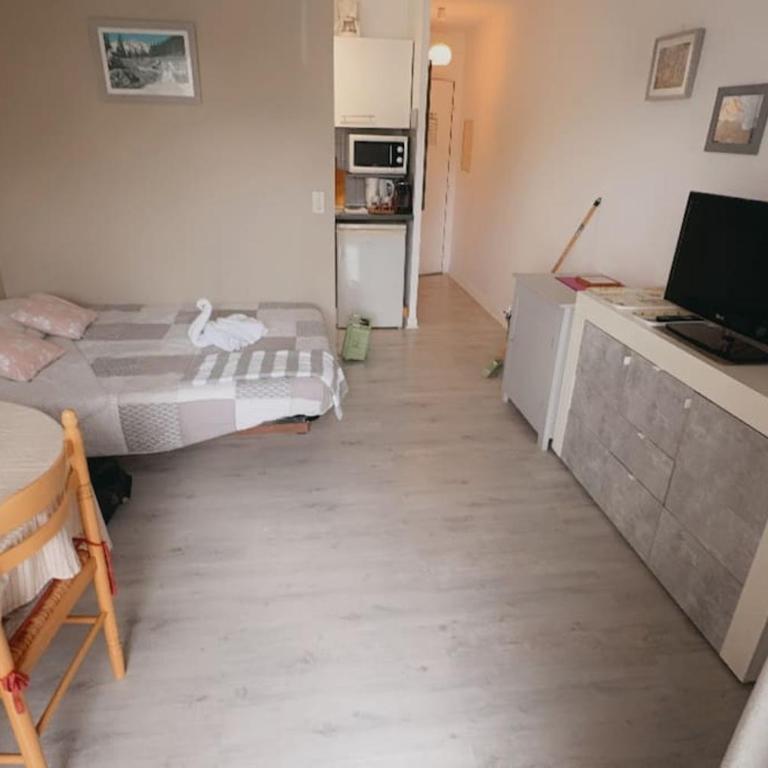 Studio 2pers piscine 10min plage - Apartamento de 1 dormitorio - 7