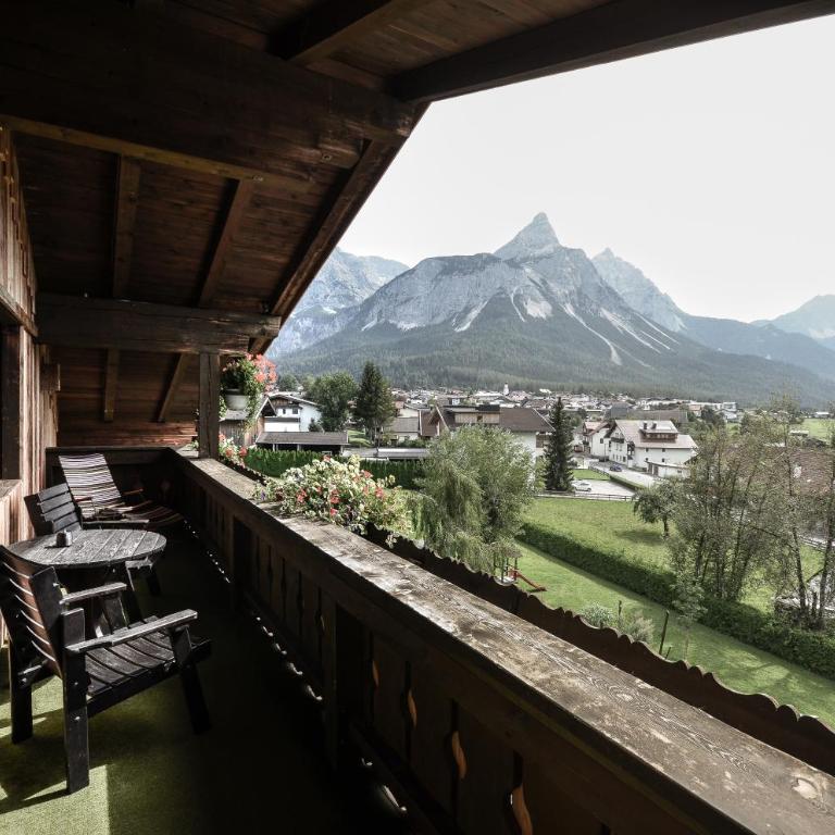 Hotel Ehrwalderhof - Familienzimmer (2 Erwachsene + 2 Kinder) - 15