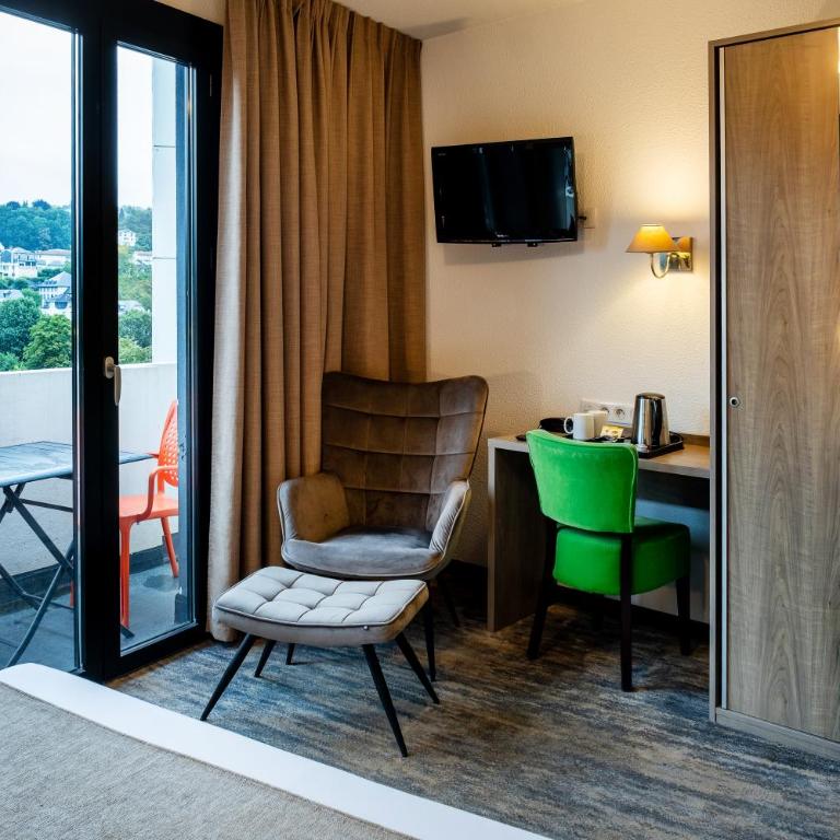 Hôtel Panorama - Chambre Double avec Balcon - 2
