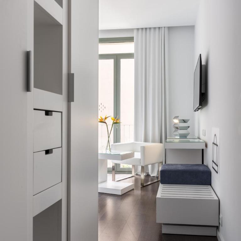 Room Mate Carla, Barcelona - Double or Twin Room - 3