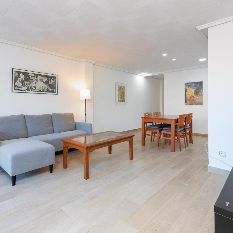 Montolivet Gulliver - Apartment - 1