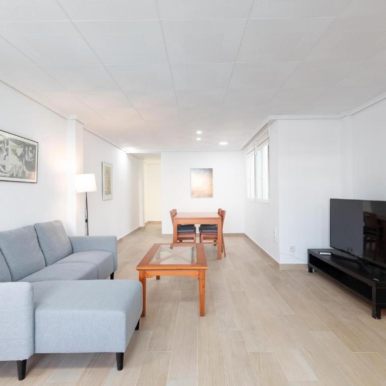 Montolivet Gulliver - Apartment - 37