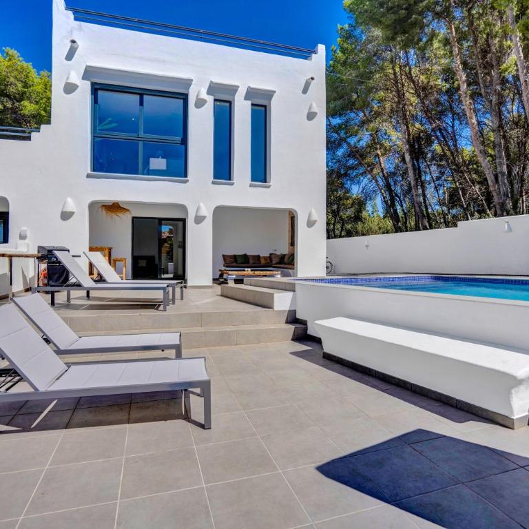 Villa Alegria - Villa with Private Pool - 40