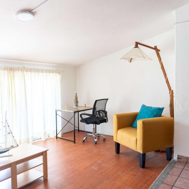 Comfortable Apartment with Balcony & Workspace - Apartment - 19