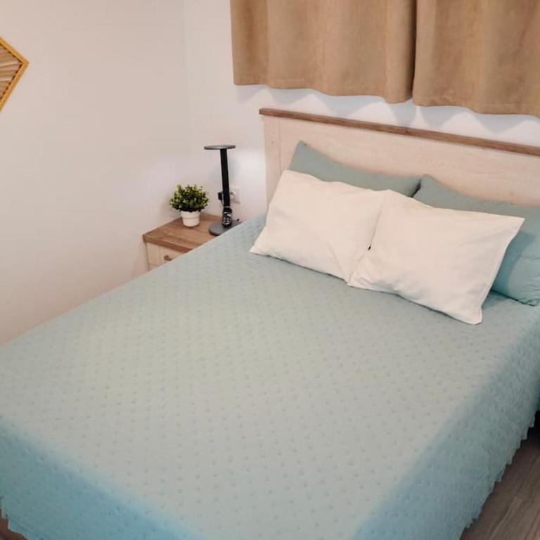 Sunshine, Pool & Beach - One-Bedroom Apartment - 11