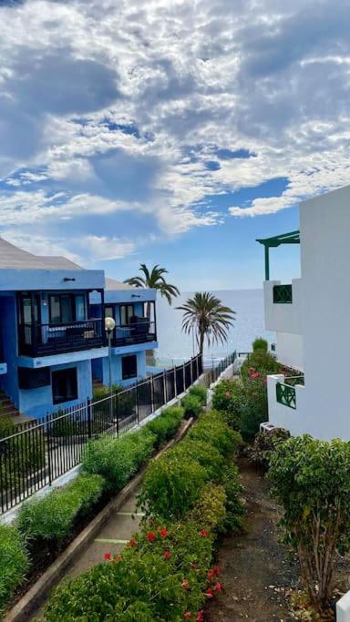 Sunshine, Pool & Beach - One-Bedroom Apartment - 29