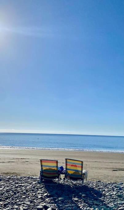 Sunshine, Pool & Beach - One-Bedroom Apartment - 38