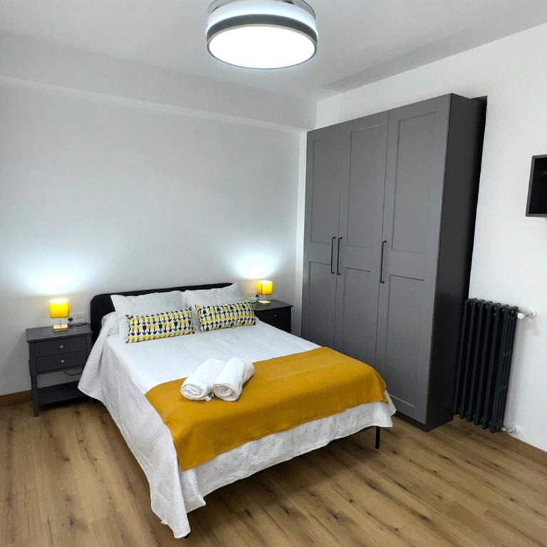 GRAZARIEs 1 -Piso Céntrico Granada- - Five-Bedroom Deluxe Apartment - 5