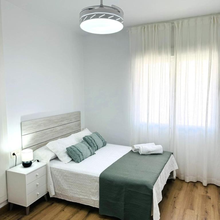 GRAZARIEs 1 -Piso Céntrico Granada- - Five-Bedroom Deluxe Apartment - 9