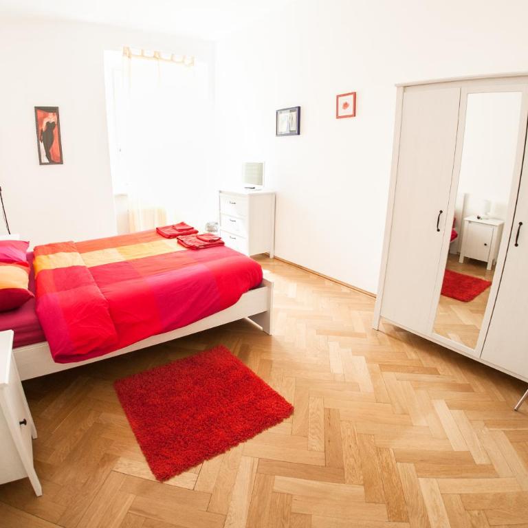 Villa Anita Rooms - Camera Matrimoniale con Doccia e Servizi Igienici in Comune - 8