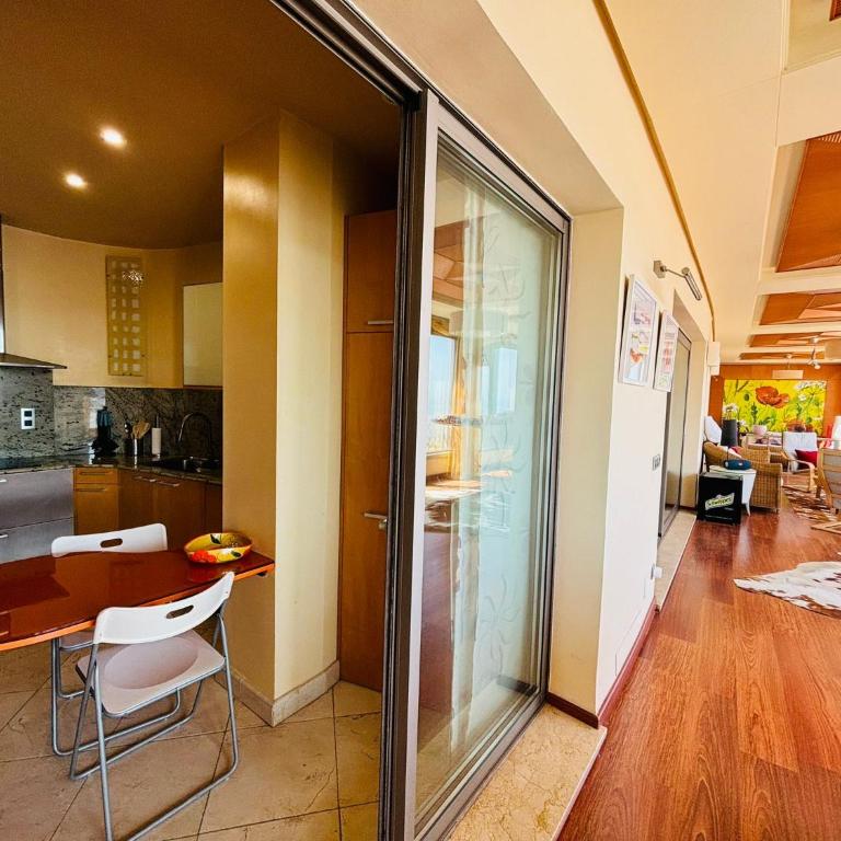 Ático dúplex, con piscina privada, jacuzzi y gimnasio - Casa de 4 dormitorios - 13