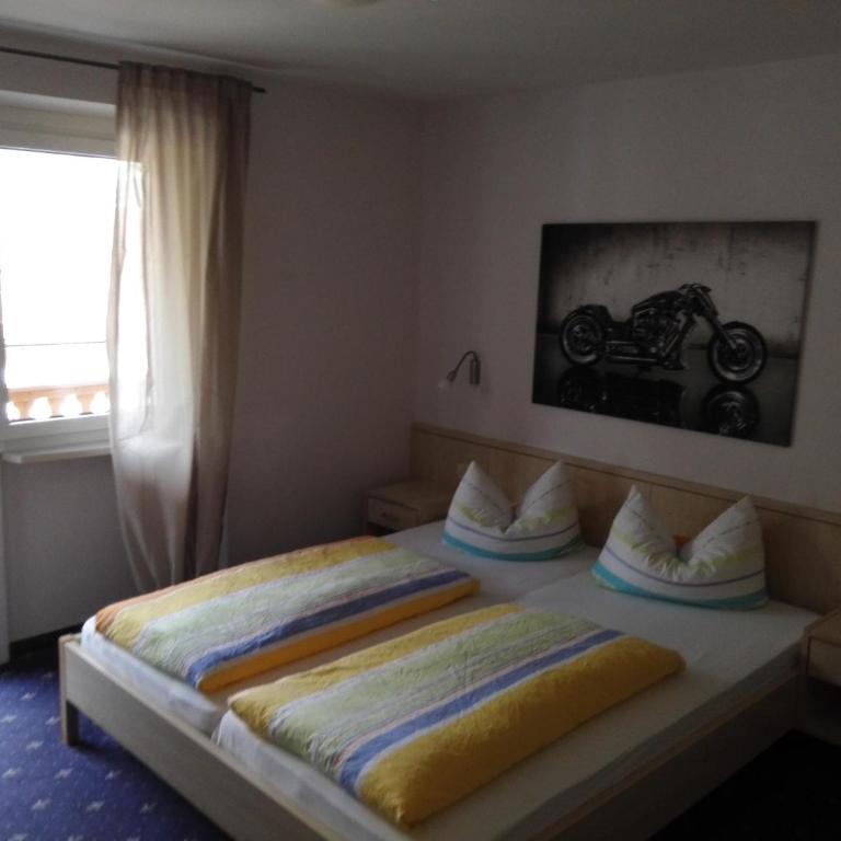Pension Sonnalp - Camera Tripla con Bagno Privato Esterno - 4
