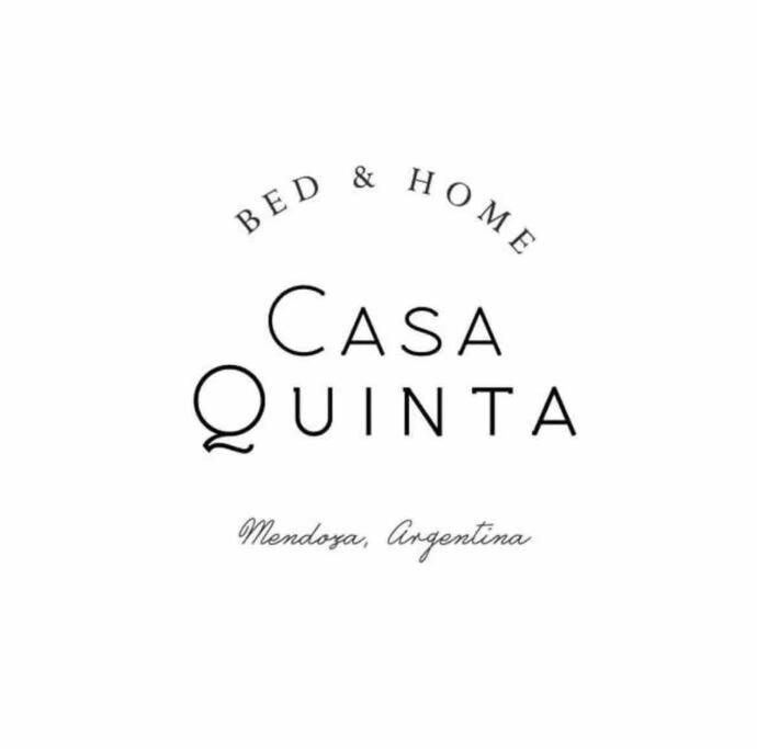 Espectacular casa en la mejor zona de Mendoza - Casa de 5 dormitorios - 20