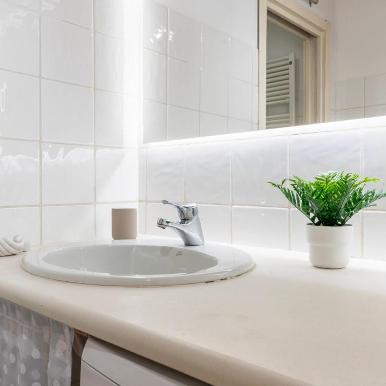 Piazza Vittorio Veneto 10 parcheggio incluso - Appartamento con 2 Camere da Letto - 22