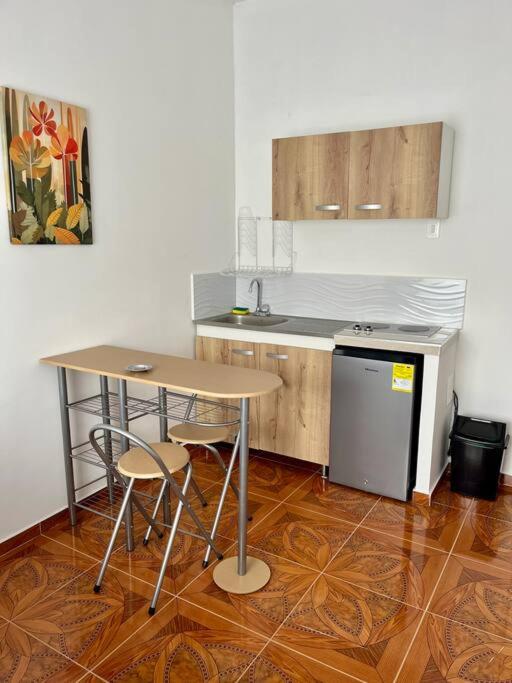 Comodo aparta-estudio - Apartamento de 1 dormitorio - 8