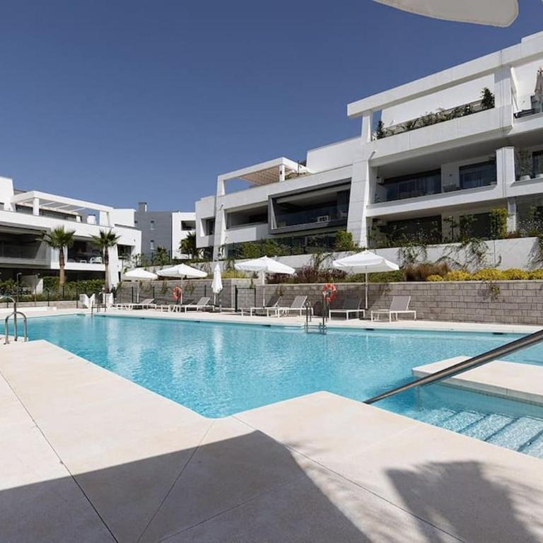 Luxurious South-facing 2 BDR Penthouse at Vanian Gardens Estepona with Seaview - Gaya Alegria I - Two-Bedroom Apartment with Terrace and Sea View - 32
