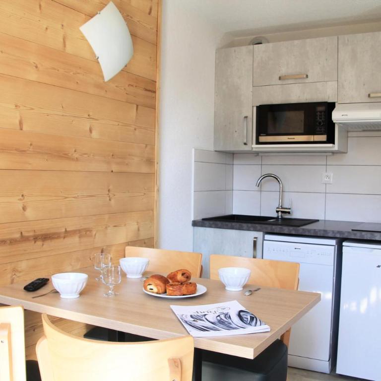 Résidence Relais De La Guisane - Appartement lumineux · Proche des remontées mécaniques · coin montagne MAE-0334 - Appartement - 2