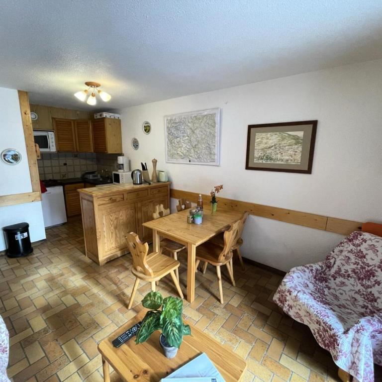 Résidence Gardiole 3 - Appartement · Centre village · Vue montagne MAE-4144 - Appartement - 1