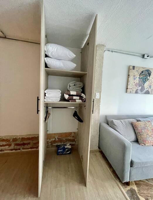 Loft con vista, Diseño autentico y Ubicacion PRIME - Apartamento de 1 dormitorio - 7