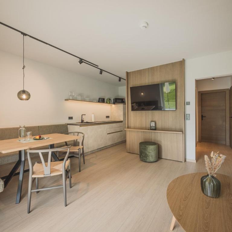 SOLU Apartments - Apartment mit 1 Schlafzimmer und Gartenblick - 5