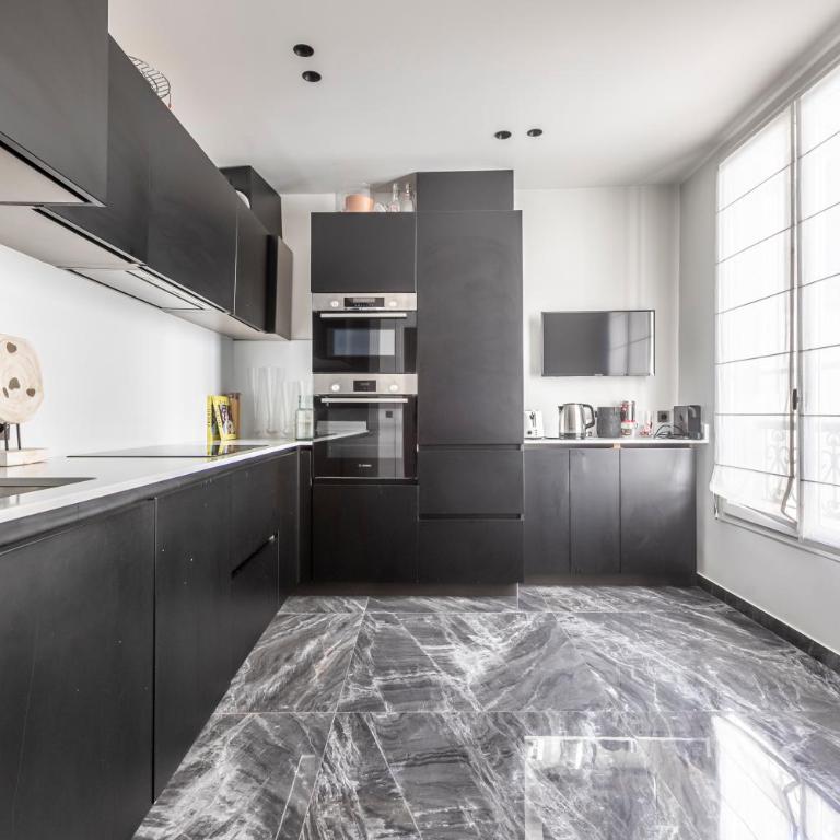 Amazing apartment 2BDR/6PAX next to Champs Elysées - Appartement 2 Chambres - 16