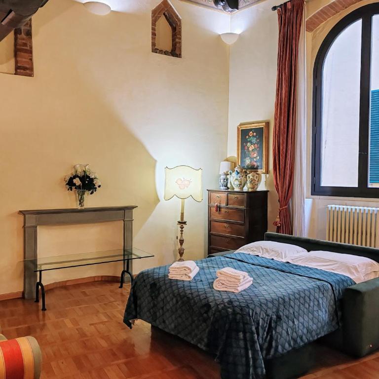 Corno Florentine Apartment - Two-Bedroom Apartment - 25