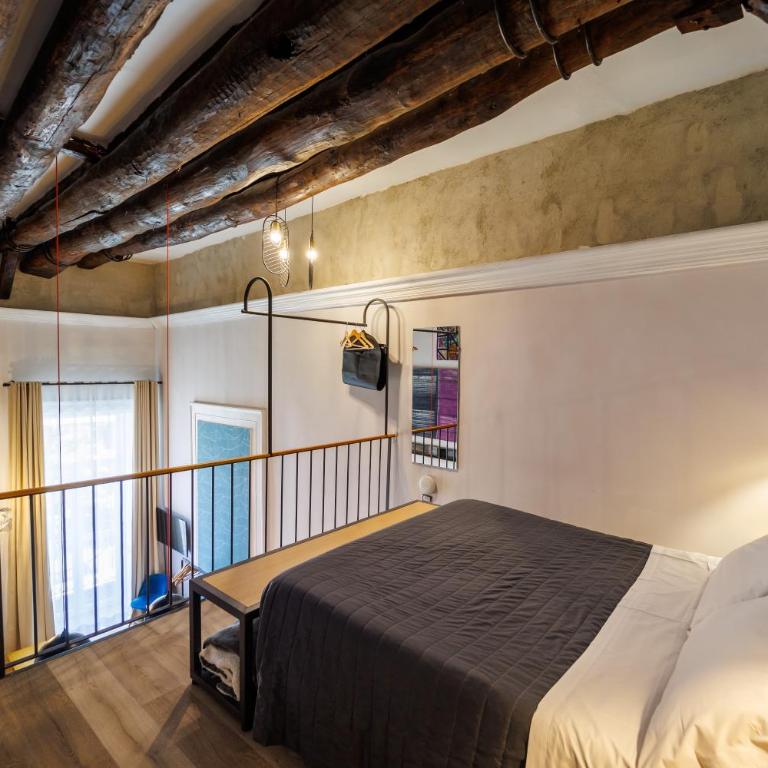 The Dante House by House In Naples - Suite Familiare con Balcone - 19
