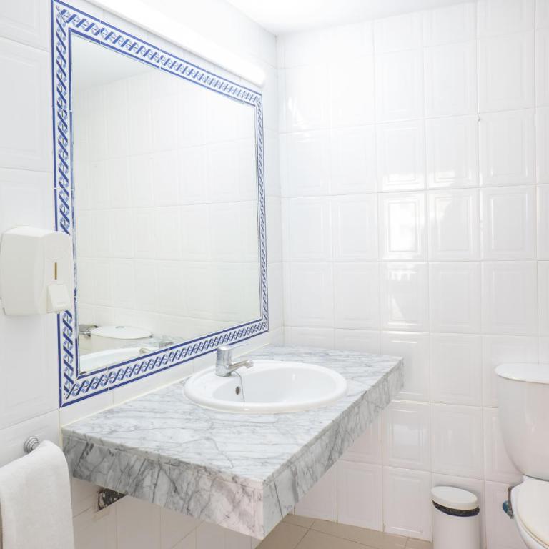 Apartamentos El Velero - Apartamento de 2 dormitorios con balcón - 6