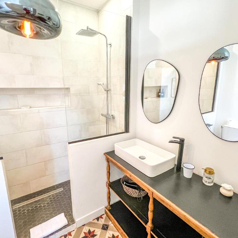 AC - Private Parking - Close to the ramparts - Maison 2 Chambres - 20
