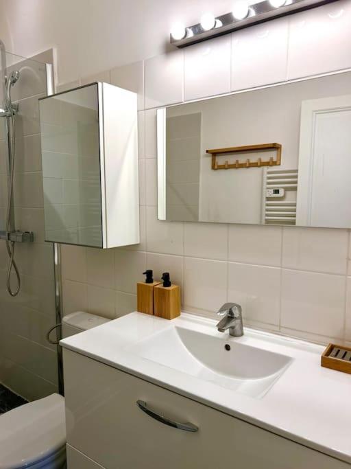 Vue exceptionnelle sur la ville - Two-Bedroom Apartment - 32