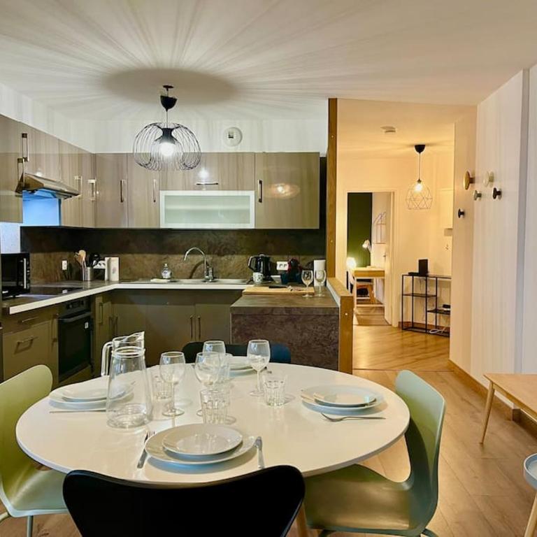 Chez Swany - Découverte à Reims Parking inclus - Apartment - 5