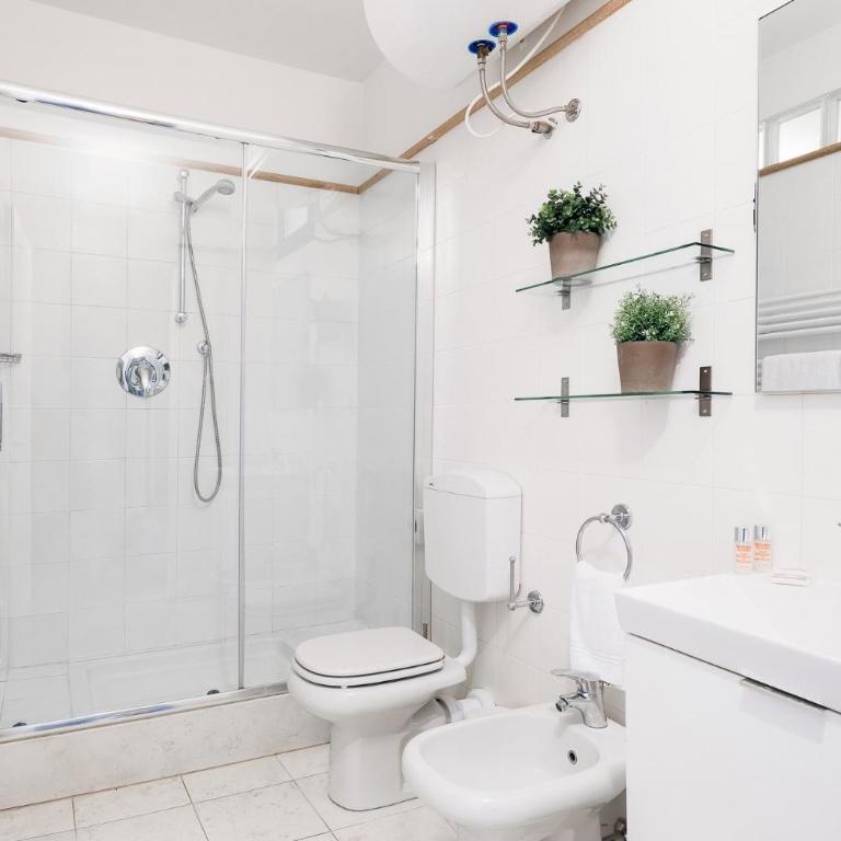Adriano Residence - Appartamento con 2 Camere da Letto - 6