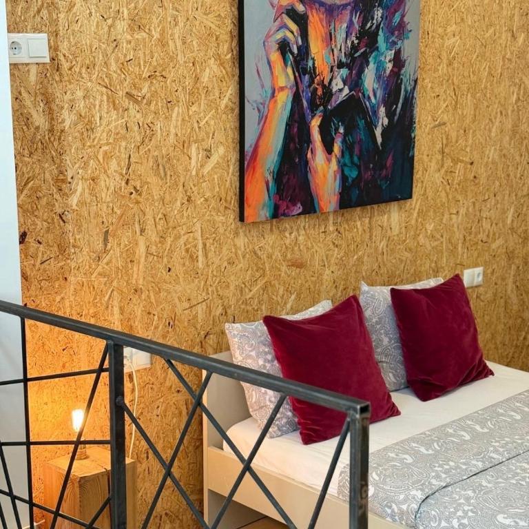 Soho Boho Apartments - with sunny rooftop terrace and fiber optic internet - Two-Bedroom Loft Apartment - 18