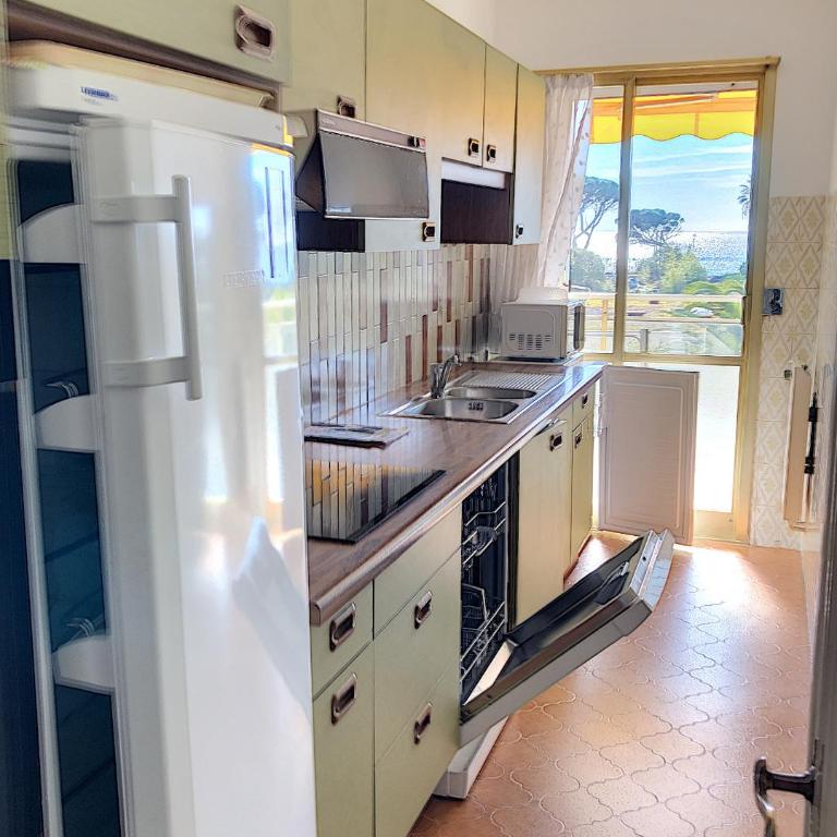 Terrasse vue mer, proche plages, piscine 258L TVLV - Apartment mit 2 Schlafzimmern, Terrasse und Meerblick - 10