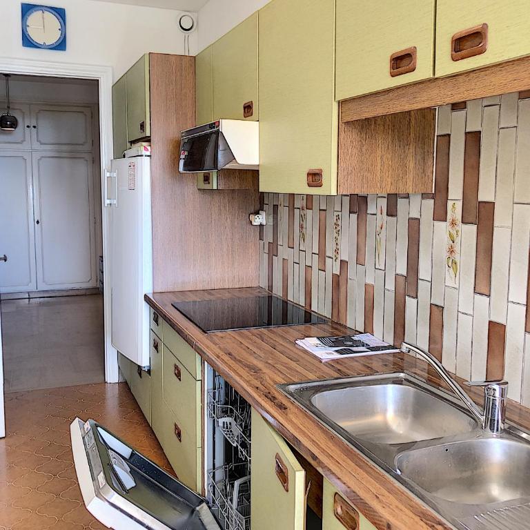 Terrasse vue mer, proche plages, piscine 258L TVLV - Apartment mit 2 Schlafzimmern, Terrasse und Meerblick - 11