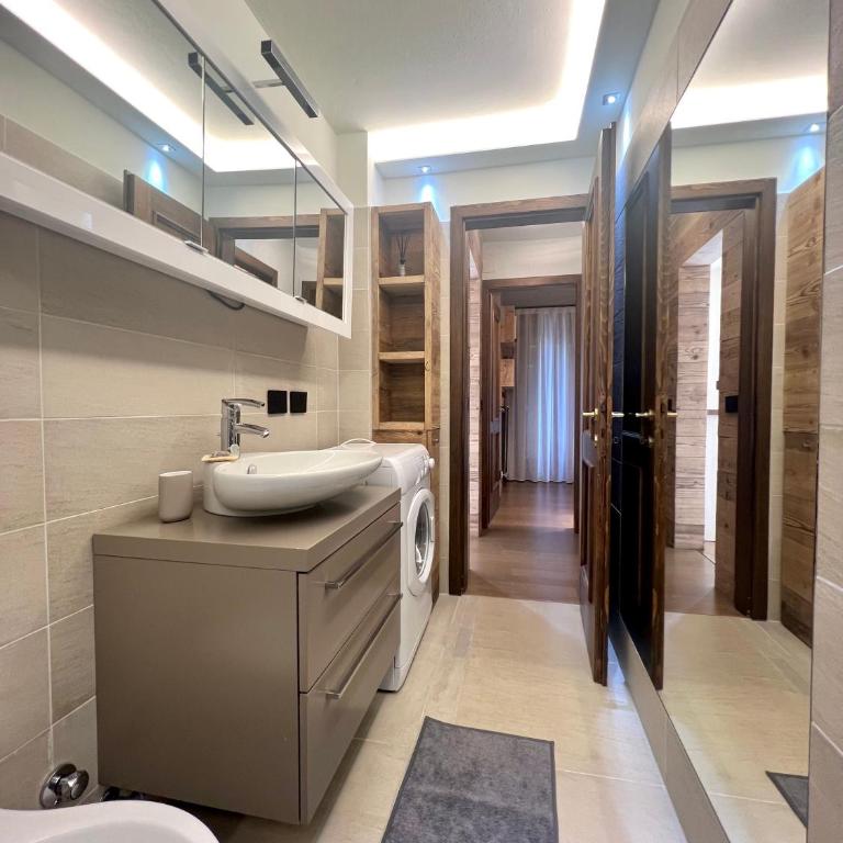 Trilocale Capanna Arnold 7 - Appartamento con 2 Camere da Letto e con Vista Montagna - 24