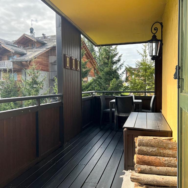 Trilocale Capanna Arnold 7 - Appartamento con 2 Camere da Letto e con Vista Montagna - 27