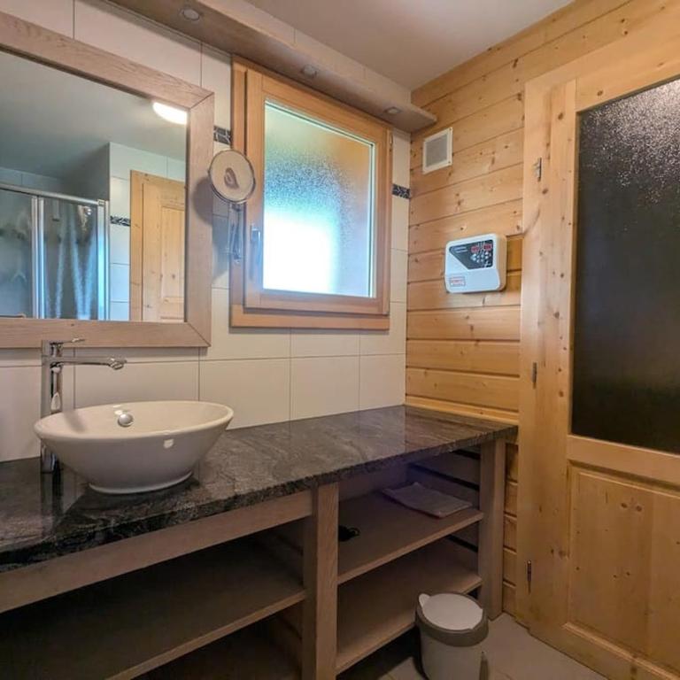 Le Grand Chalet Bellevue - parking Wifi BBQ - Chalet - 20