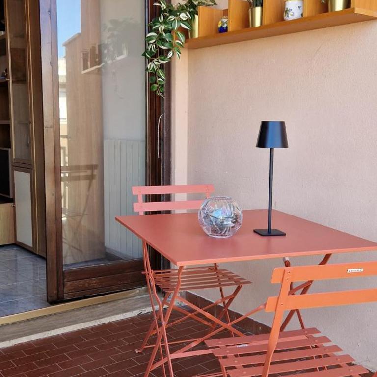 Trilocale in Via delle Azzorre - Appartamento con 2 Camere da Letto - 27