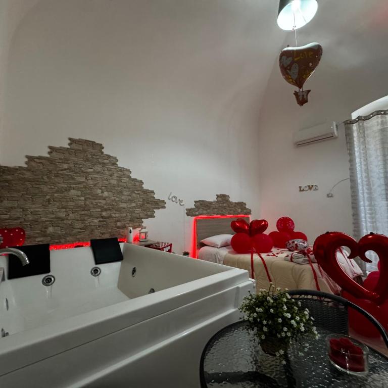 Dolce Notte - King Room with Spa Bath - 22