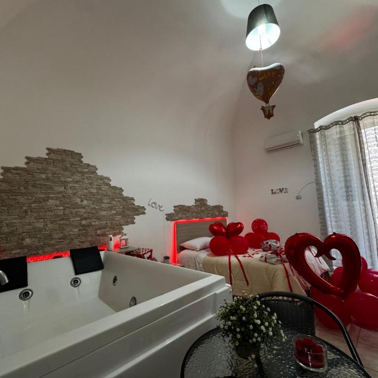 Dolce Notte - King Room with Spa Bath - 25